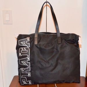 PRADA BLACK NYLON ZIPPER LEATHER HANDLE STRAP LOGO PATCH TOTE